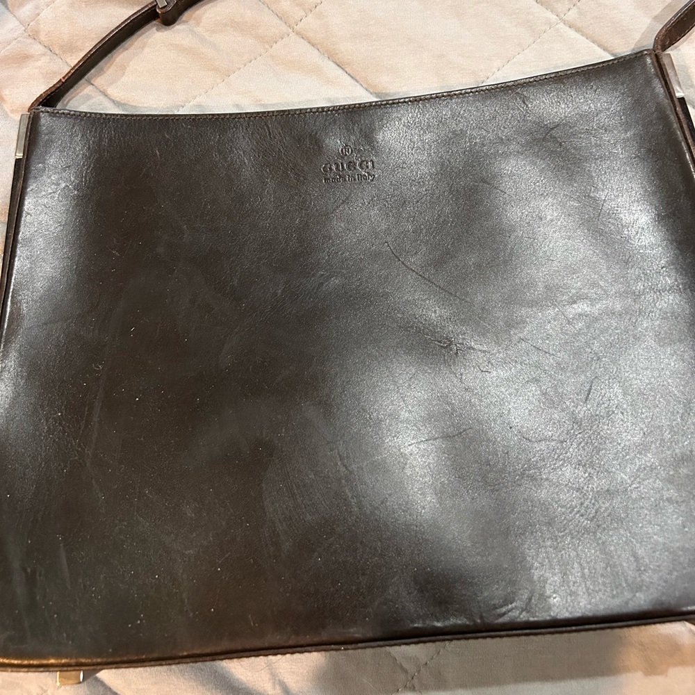 Gucci leather handbag *RARE* *100% Authentic*